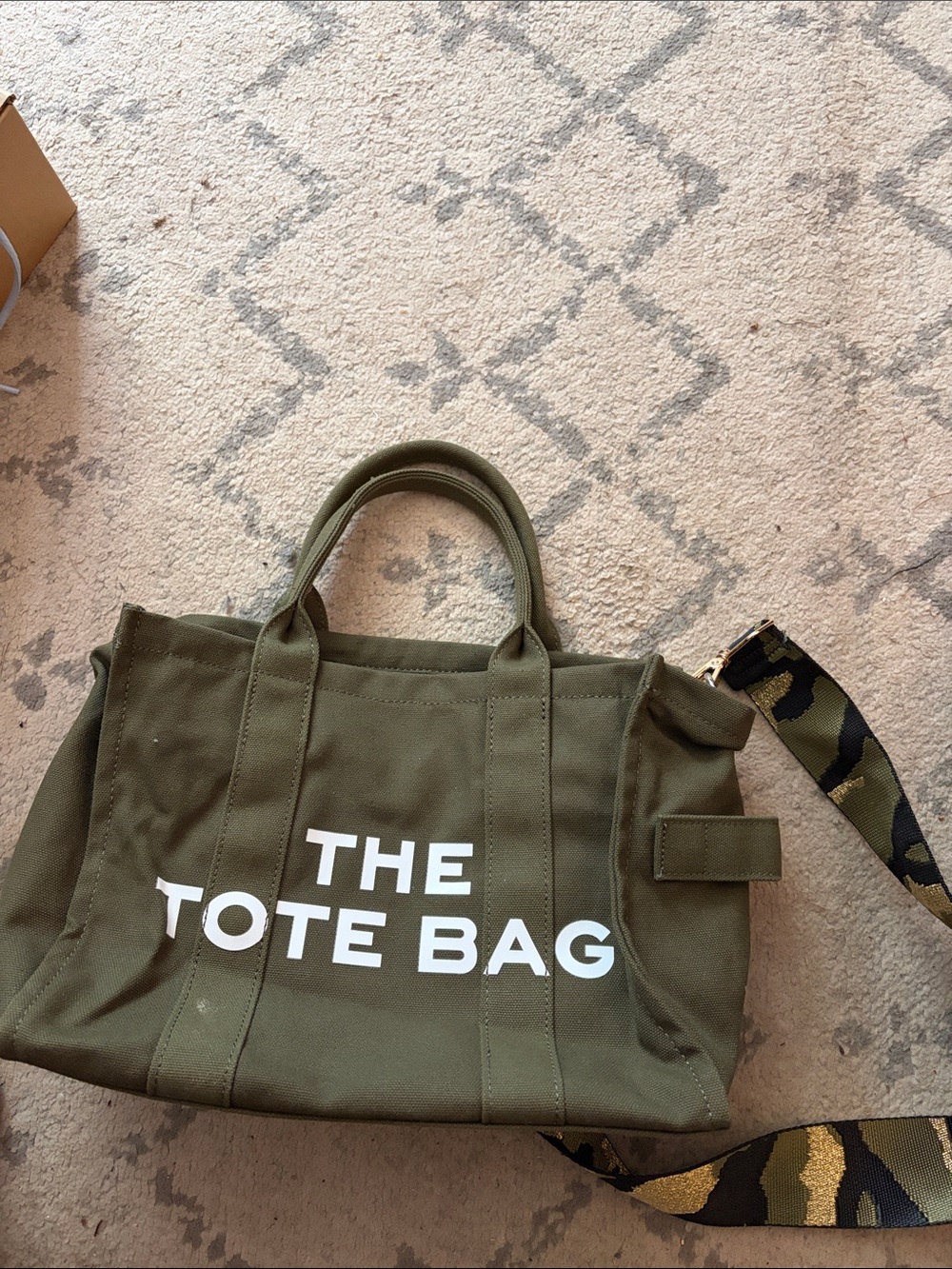 THE TOTE BAG Olive Canvas Tote with Camouflage Strap